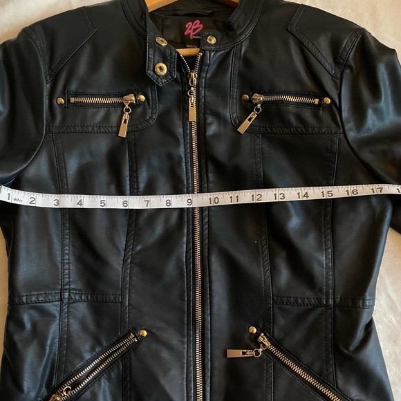 Women’s leather jacket - Picture 5 of 5